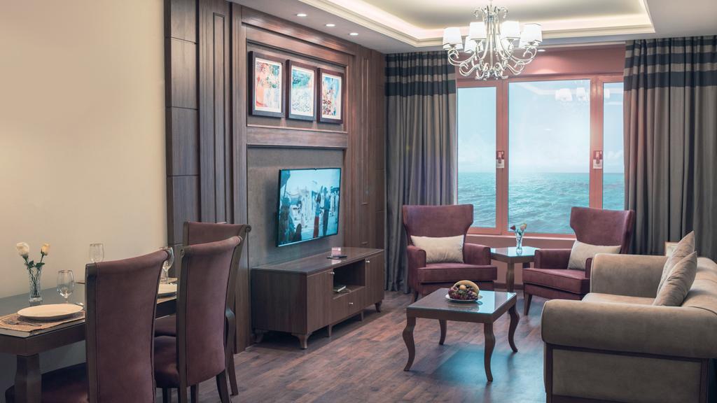 Al Borg Al Watheer Hotel Джазан Екстериор снимка
