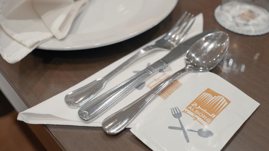 Al Borg Al Watheer Hotel Джазан Екстериор снимка