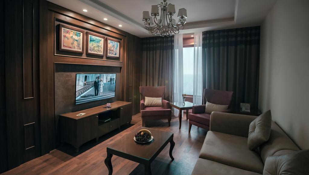 Al Borg Al Watheer Hotel Джазан Екстериор снимка