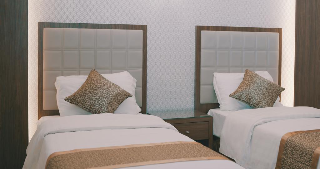 Al Borg Al Watheer Hotel Джазан Екстериор снимка