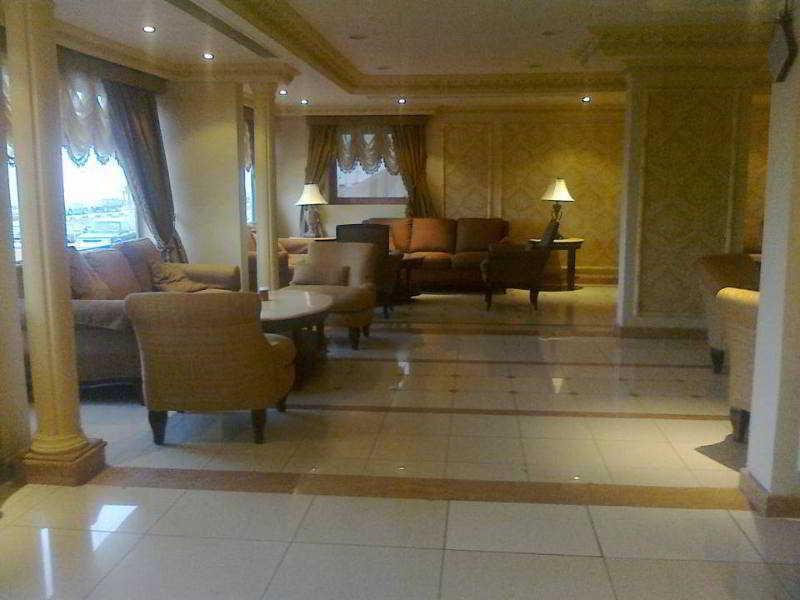 Al Borg Al Watheer Hotel Джазан Екстериор снимка