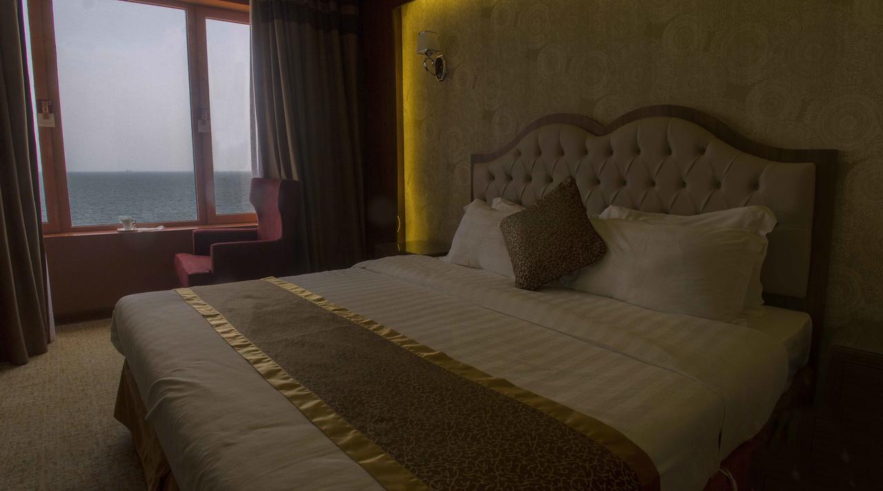 Al Borg Al Watheer Hotel Джазан Екстериор снимка