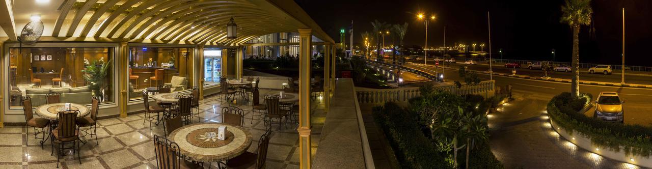 Al Borg Al Watheer Hotel Джазан Екстериор снимка