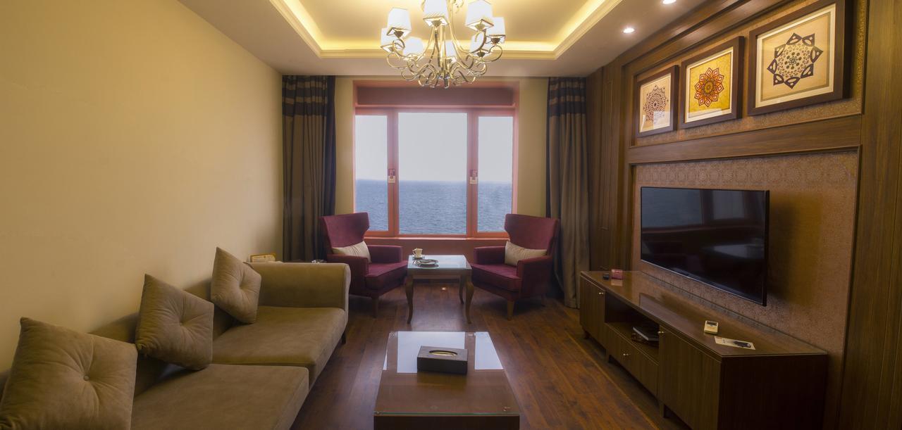 Al Borg Al Watheer Hotel Джазан Екстериор снимка