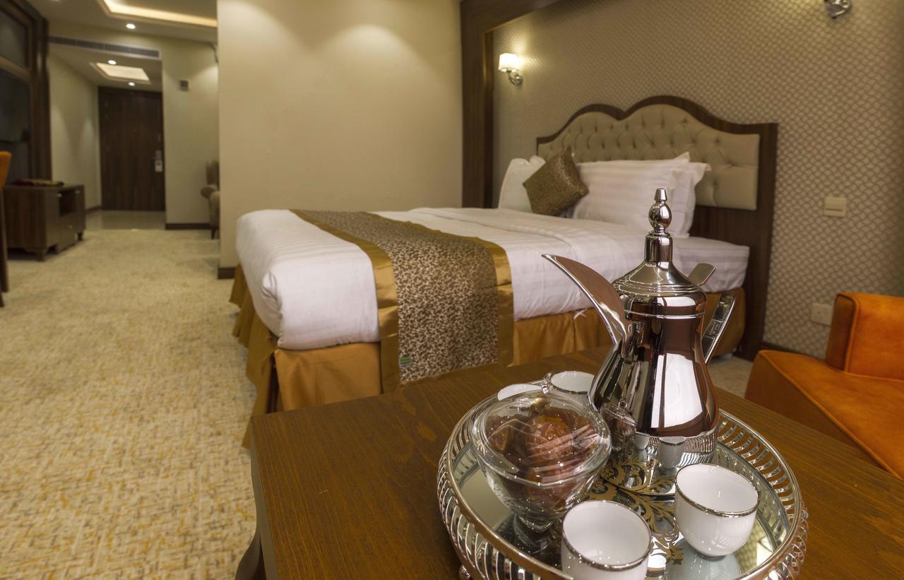 Al Borg Al Watheer Hotel Джазан Екстериор снимка