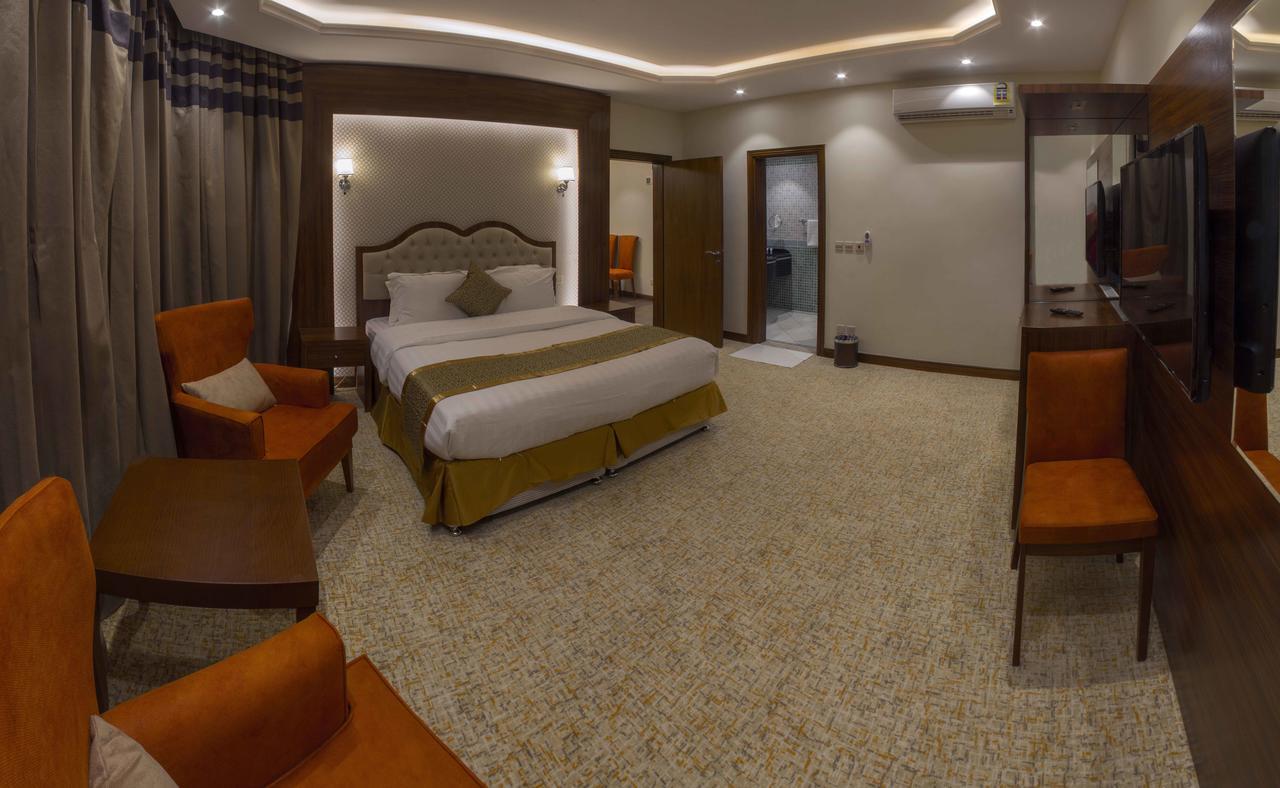 Al Borg Al Watheer Hotel Джазан Екстериор снимка